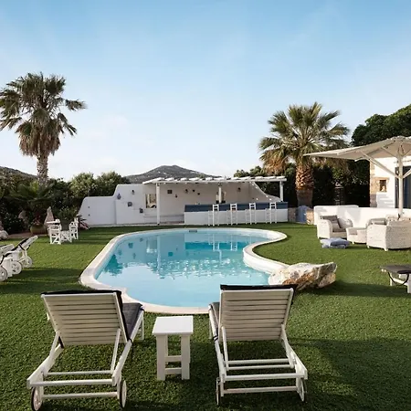 Phos Paros فيلة *