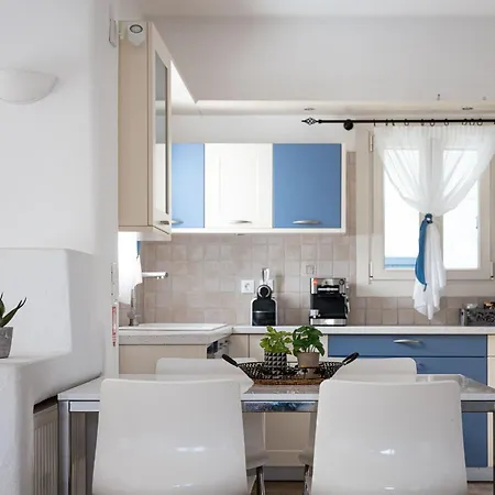 Phos Paros فيلة