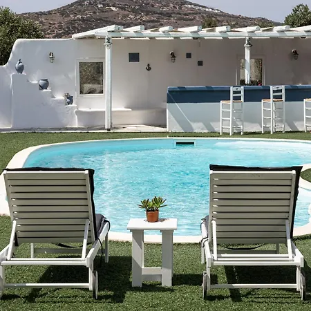 فيلة Phos Paros *