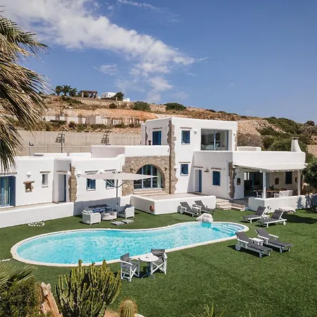 فيلة Phos Paros *