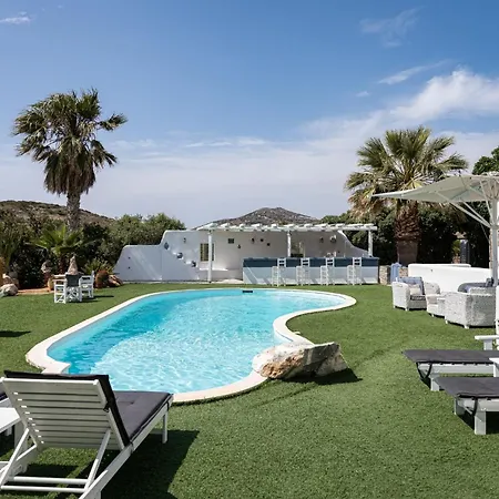 فيلة Phos Paros