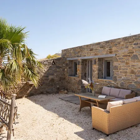 فيلة Phos Paros